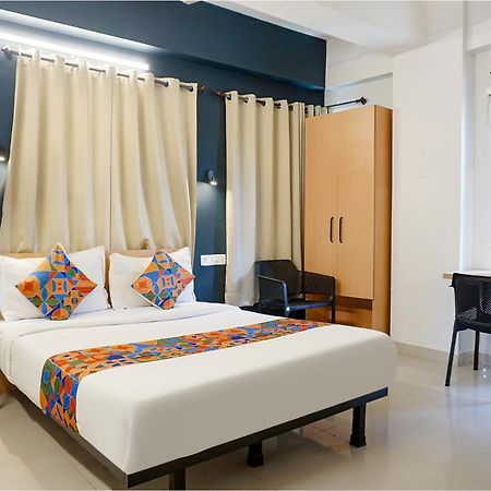 Fabhotel Aura Homes - Nr Khandoba Mandir Pimpri-Chinchwad Exterior foto