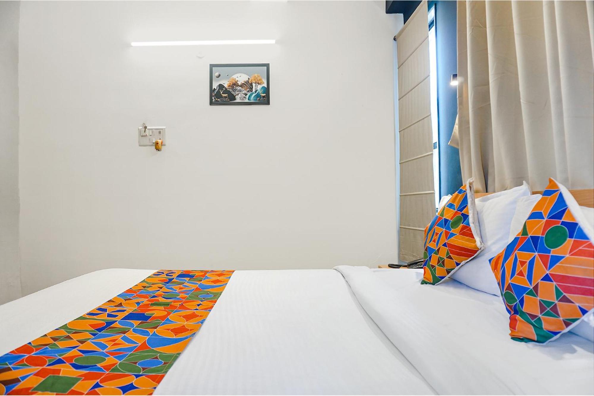 Fabhotel Aura Homes - Nr Khandoba Mandir Pimpri-Chinchwad Exterior foto